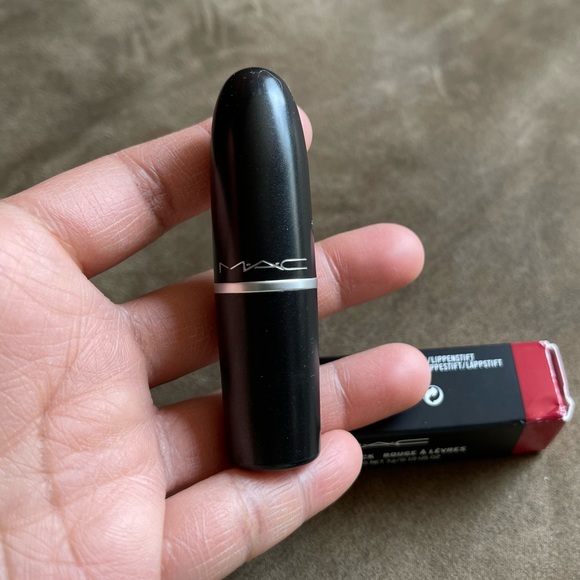 NIB MAC COSMETICS Lustre Lipstick in Cockney - Picture 2 of 7